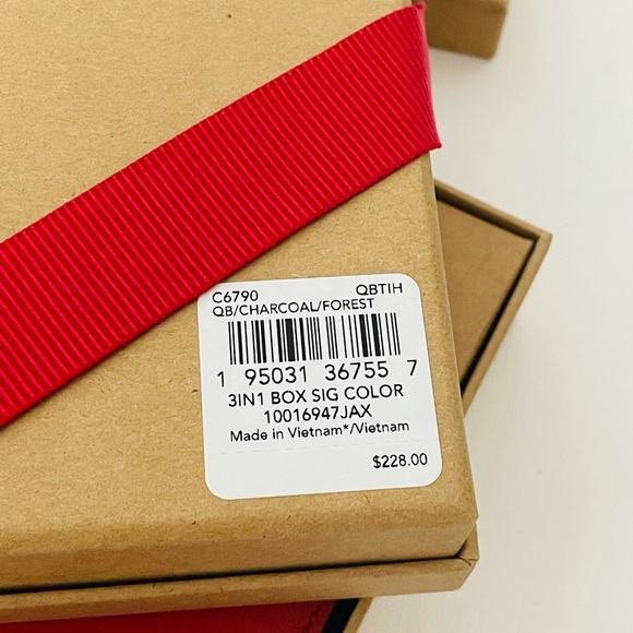 NWT Coach Boxed 3 in 1 Wallet Gift Set in Colorblock Signature Canvas - Picture 6 of 7